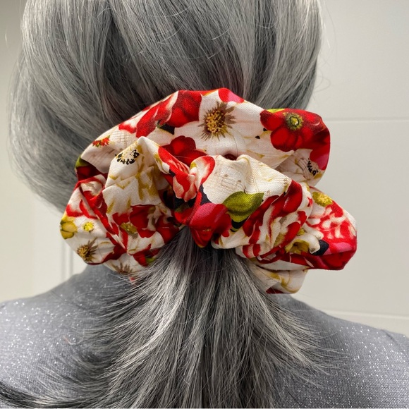 Floral Hair Scrunchie. Multicolor. Medium - Picture 1 of 10